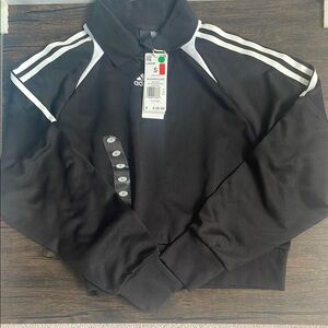 Women’s Adidas Black and White cropped  sweatshirt. Size small. NWT.